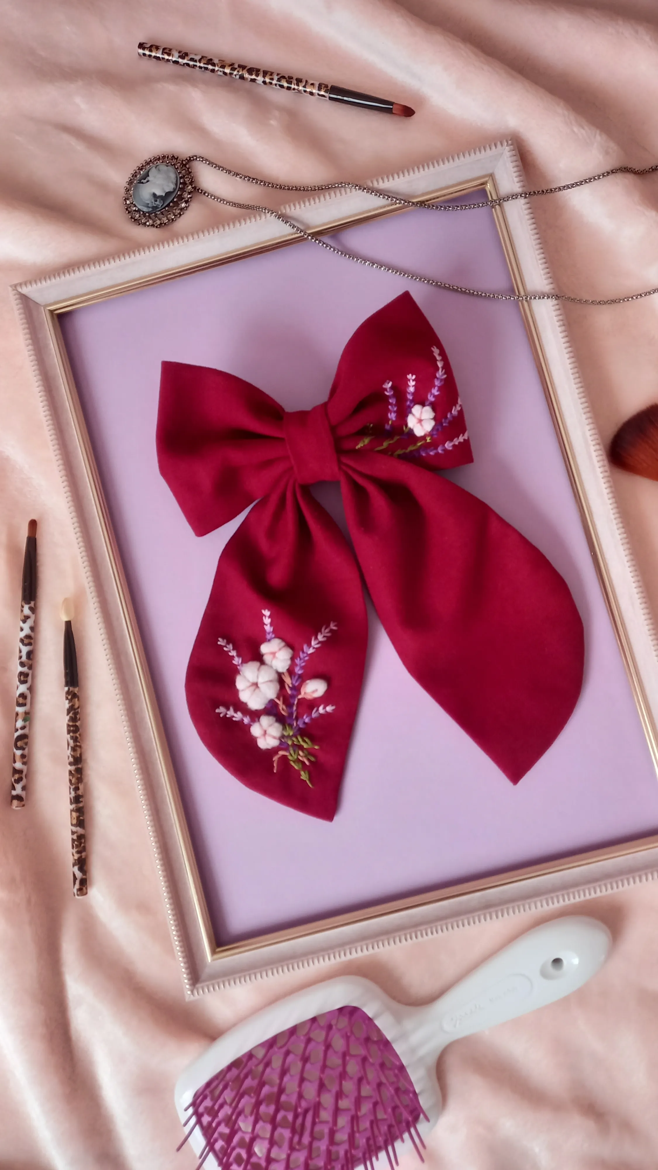 Бантик ручної роботи «Червоний шарм»